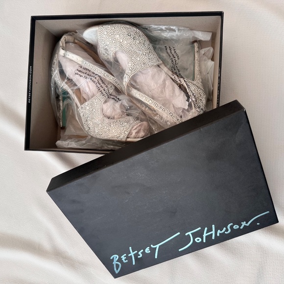 Show stopping Betsy Johnson jewelled heels. - Picture 6 of 6